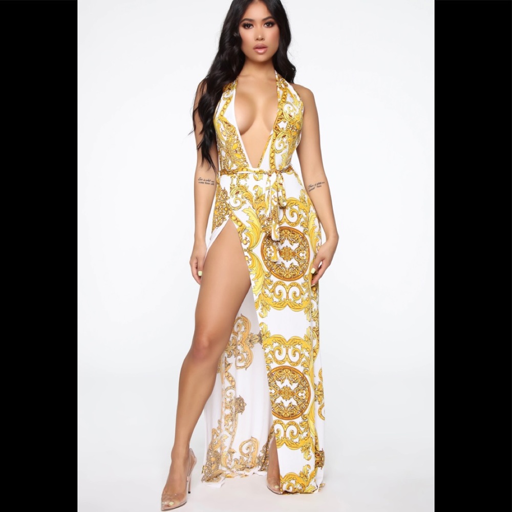 Serving Looks halter maxi dress